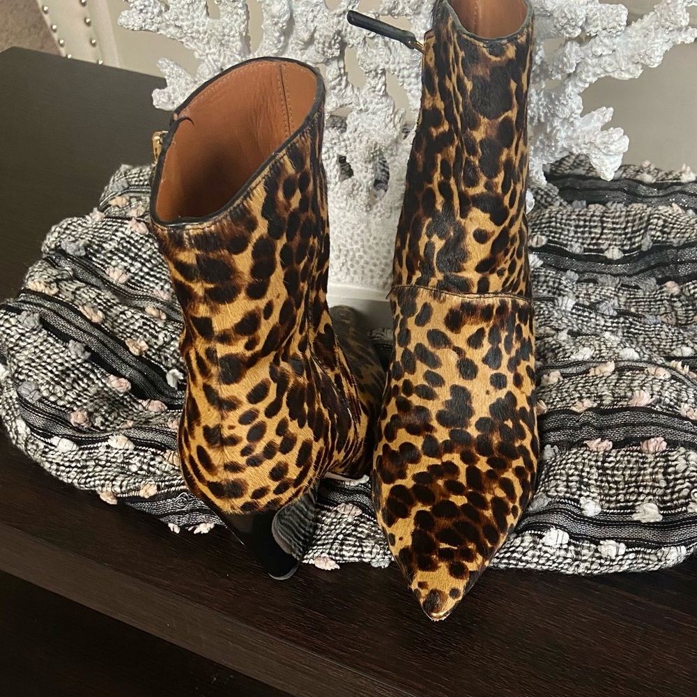 Tory Burch zip up ankle bootie